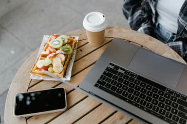 The Digital Nomad Lifestyle: A Growing Trend Among Filipinos Abroad